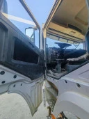 Специализированный, автомобиль - самосвал SHACMAN SX33186T366, 2021, Идентификационный номер: LZGJX4T61MX130964, принадлежащий Продавцу на праве собственности, что подтверждается Договором купли-продажи № ОВ/Ф-3780-14-01-С-01 от 29.12.2021 г.